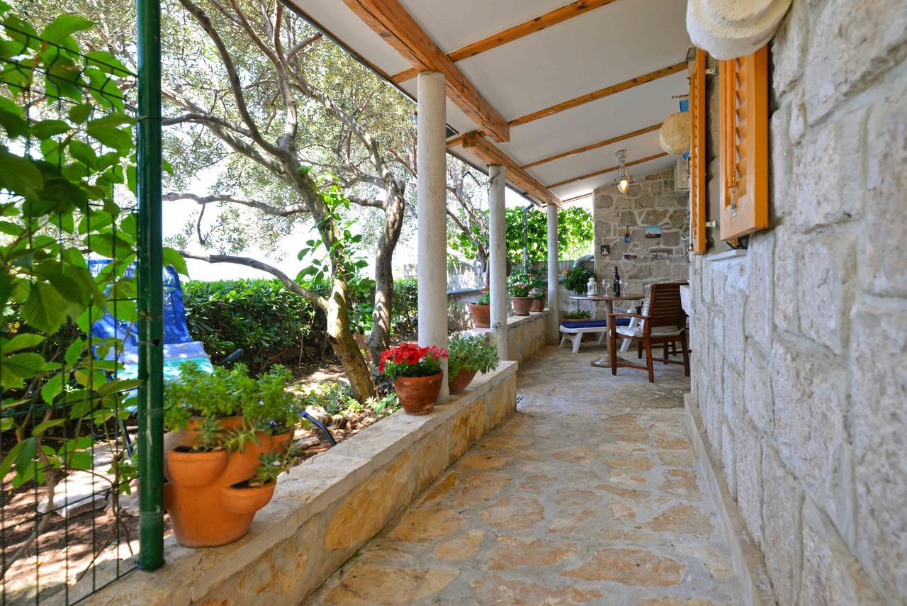 Sea Side Apartment Murter Exterior foto